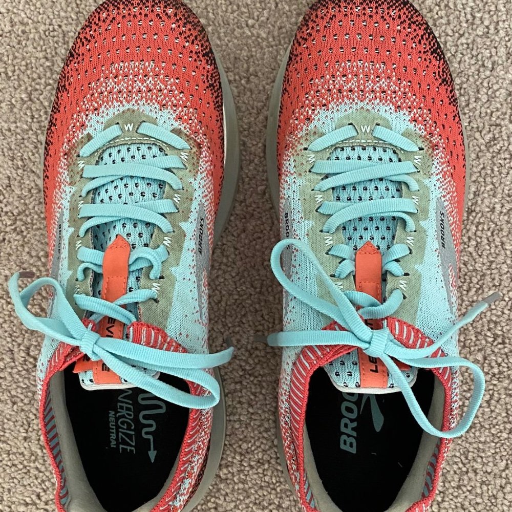 Brooks Levitate 2 Pink/Purple/Multicolor - Women's Size 9